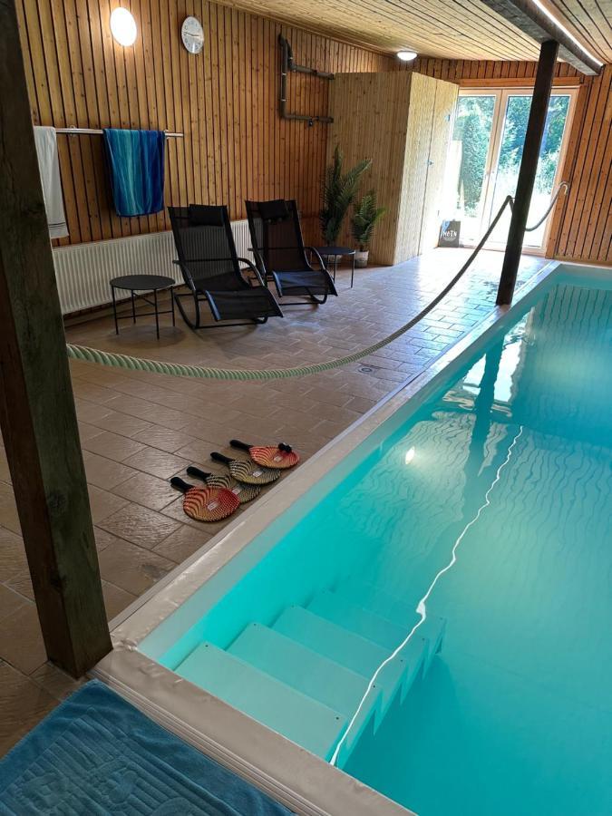 Home Of Oasis - Indoorpool, Sauna, Naturteich Surwold Esterno foto